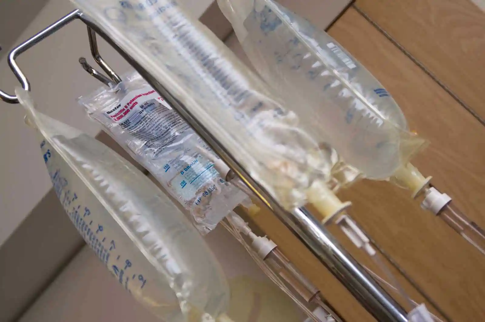Medical IV fluids for postpartum care.